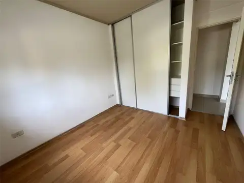 Departamento en Alquiler en Banfield, $ 590.000
