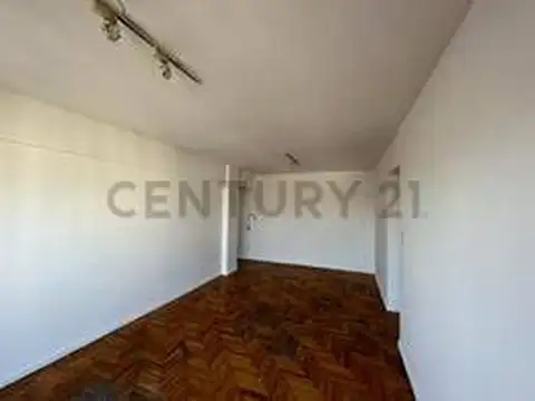 La Fronda 1600, Piso 13