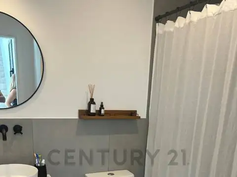 135 entre 444 y 445 , Piso 0