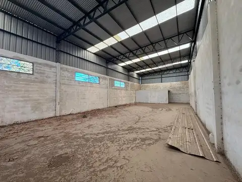Galpon en Alquiler en General Artigas, $ 2.200.000