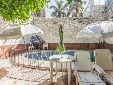 CASA DE 3 PLANTAS CON COCHERA Y PILETA EN BELGRANO