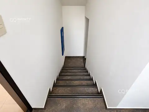 Casa en Alquiler con 1 cochera