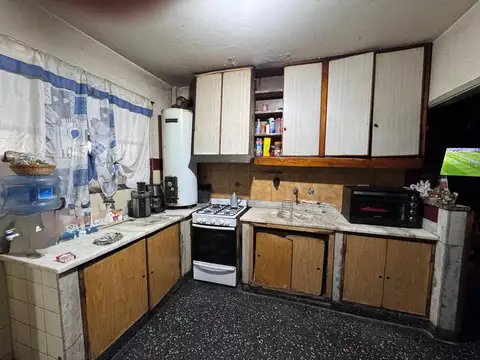 Depto Tipo Casa 5 ambientes con 2 baños