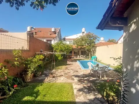 VENTA DE PH TIPO CASA 4 AMBIENTES EN MUNRO