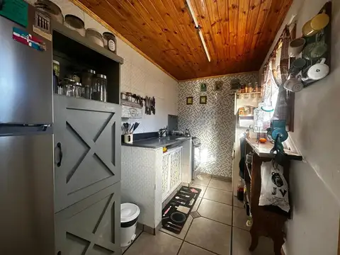 Casa 4 ambientes con 1 baño