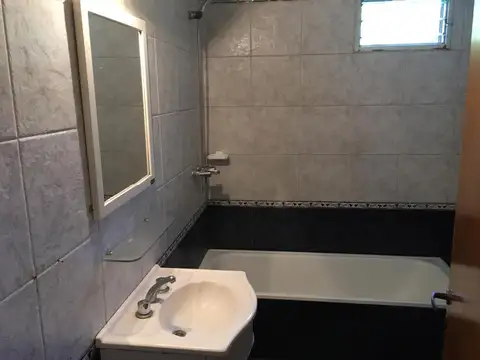 Casa en Alquiler en Marcos Paz, $ 570.000