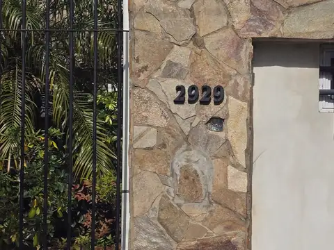 8 2900