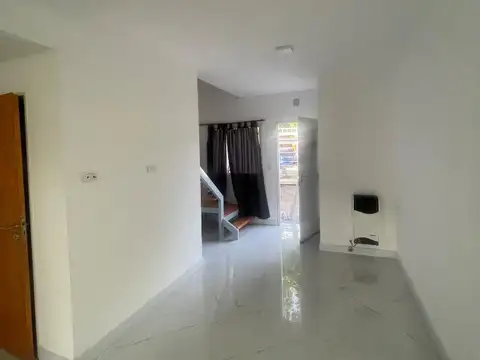 Depto Tipo Casa en Venta en Merlo, USD 67.000