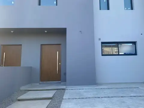 VENTA DUPLEX 2 DORMITORIOS NUEVO URCA A ESTRENAR