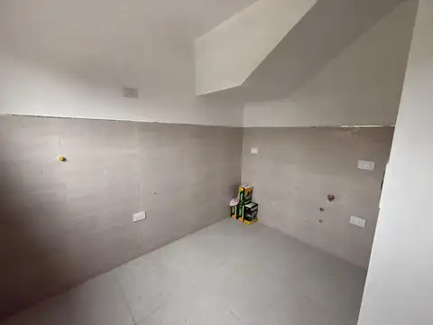 VENTA DUPLEX 2 DORMITORIOS NUEVO URCA A ESTRENAR