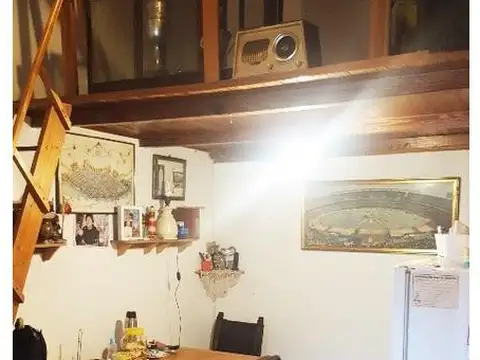 1ª Piso x escalera.2ambientes 