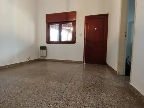 Depto Tipo Casa en Alquiler de 2 ambientes