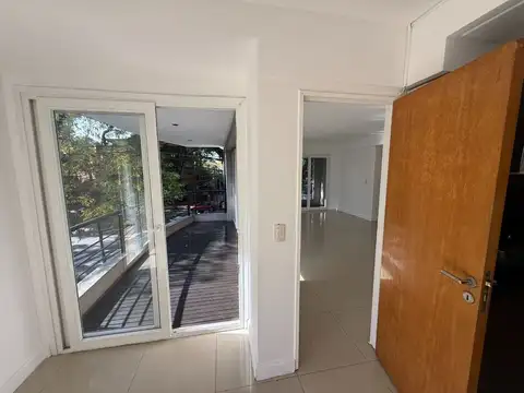 Departamento en Alquiler en Acassuso, $ 2.500.000