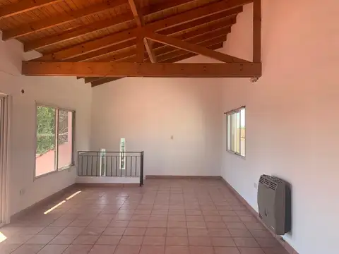Depto Tipo Casa 2 ambientes con 1 baño