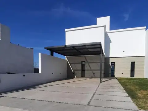 Casa en Venta en Colinas De Manantiales, USD 165.000