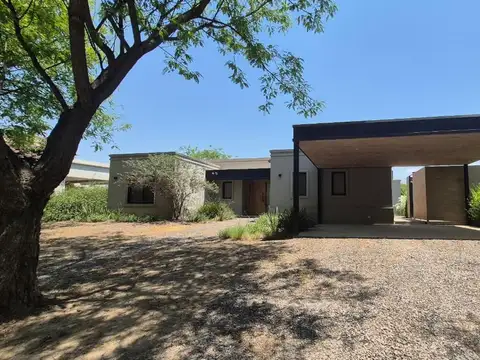 CASA EN VENTA - PRADERAS DE SAN LORENZO