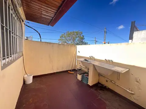 Depto Tipo Casa en Venta de 2 ambientes
