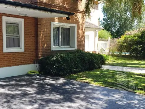 Casa en Venta - 4 dormitorios -