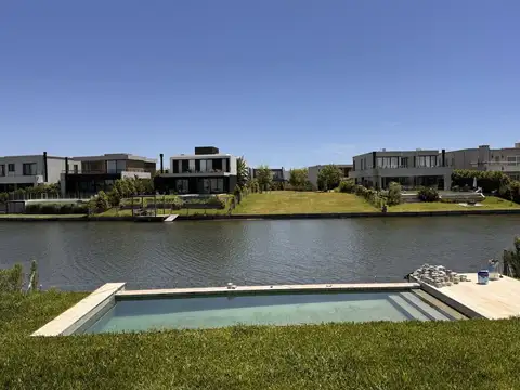 Casa en Venta al Noroeste