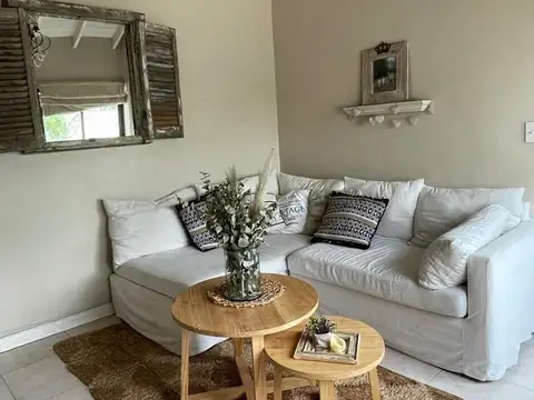 Casa en Alquiler Temporal con 3 cocheras