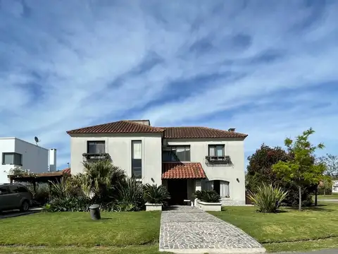 Casa en Alquiler Temporal en Talar del Lago II 3 dormitorios, General Pacheco 100