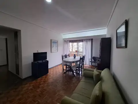 Avenida Juan Bautista Justo 8000