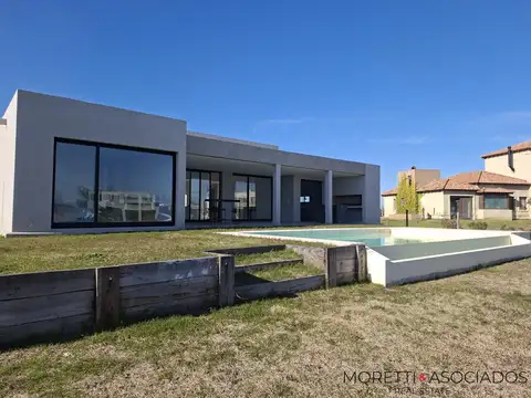 Casa en Venta en El Naudir, Countries y Barrios Cerrados en Escobar