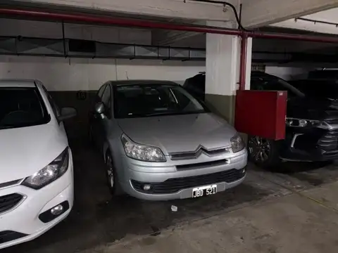 Avenida Caseros 700, Piso -1