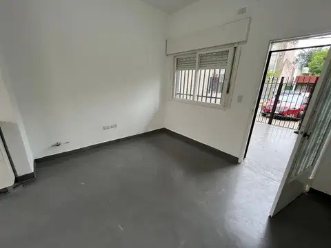 Depto Tipo Casa en Alquiler de 3 ambientes