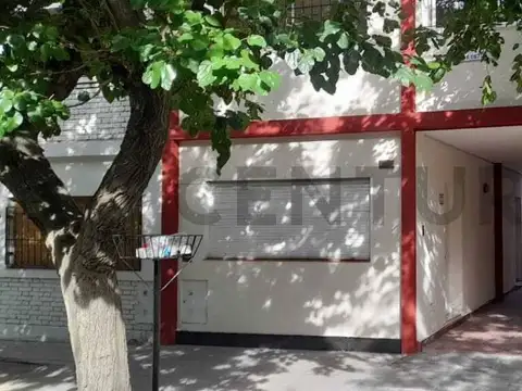 Casa Duplex 4 dormitorios, 2 baños