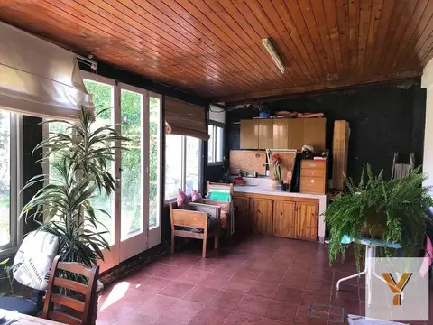 Casa 4 ambientes con 1 baño