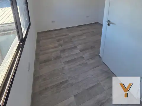 Depto Tipo Casa 2 ambientes con 1 baño