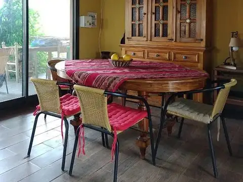 Casa 5 ambientes con 3 baños