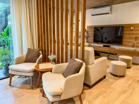 De la Huella 3400, Piso 2