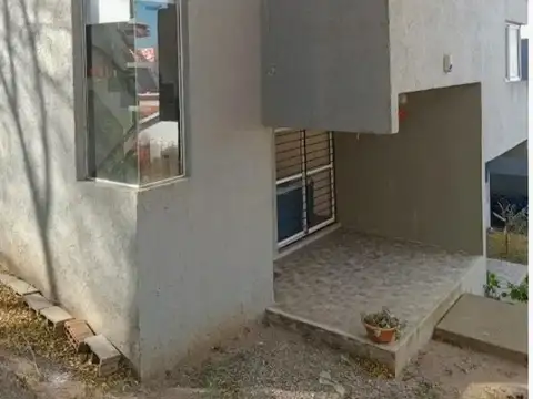 VENTA DEPARTAMENTO DUPLEX 2 DORM.  CARLOS PAZ CBA