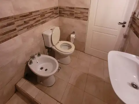 Depto Tipo Casa 2 ambientes con 1 baño