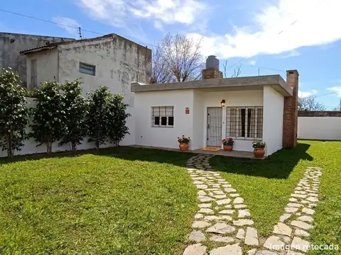 Casa en Venta en Barrio Libertad, USD 28.000