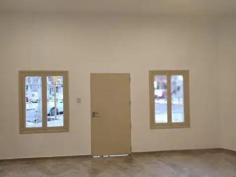Local en Venta 66 años