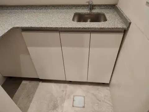 Local en Venta 66 años