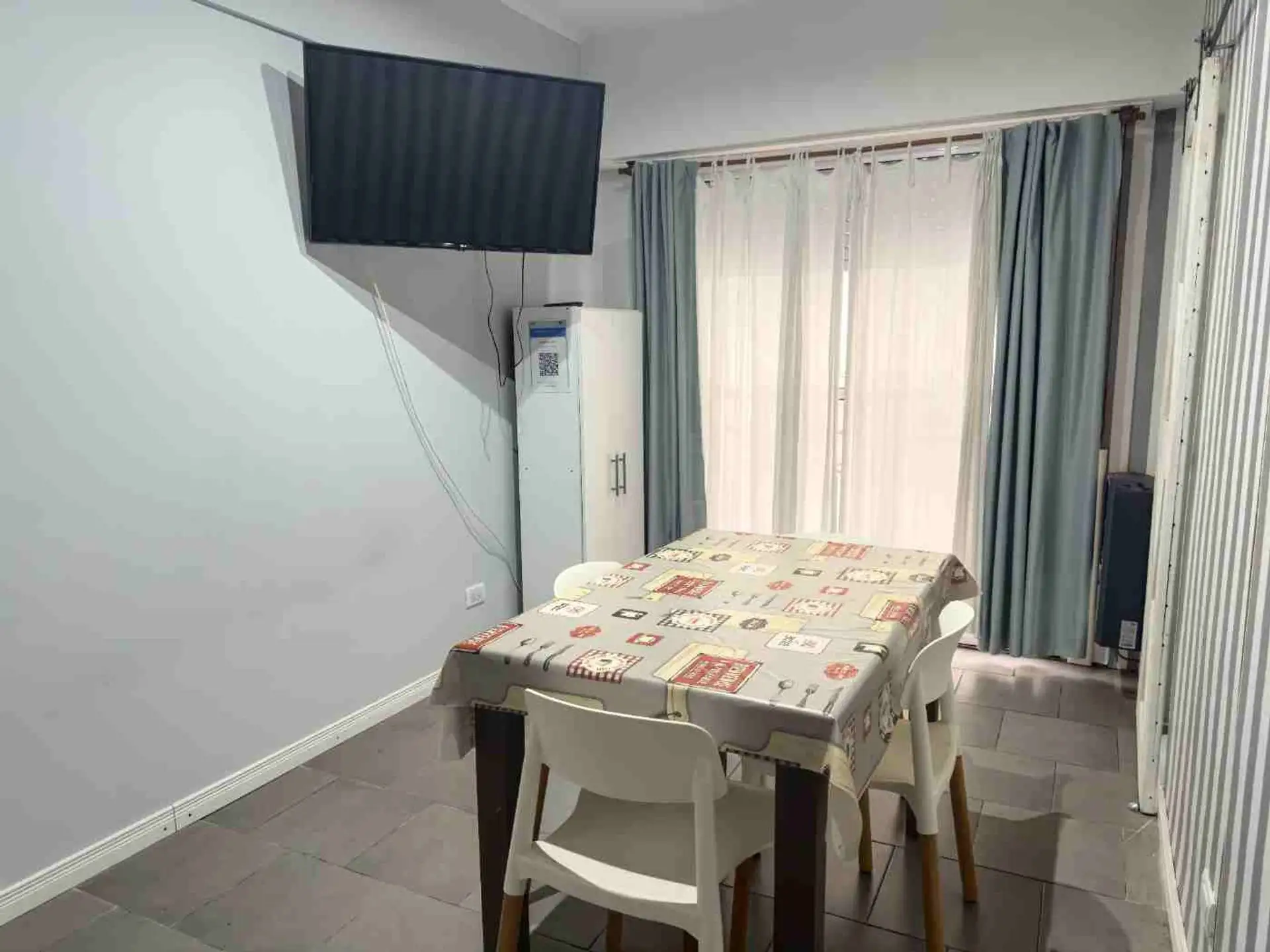 Venta monoambiente sobre Av. Colón