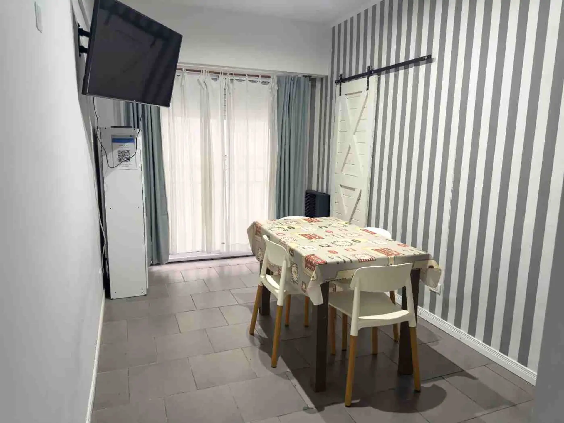Venta monoambiente sobre Av. Colón