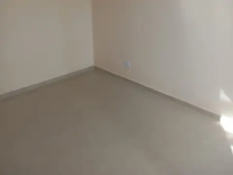 CASA PH DE 4 AMBIENTES A ESTRENAR EN VENTA - MORON NORTE