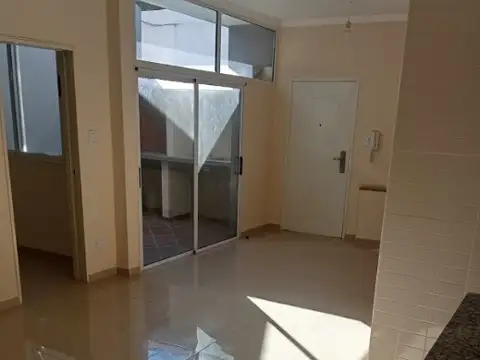 CASA PH DE 4 AMBIENTES A ESTRENAR EN VENTA - MORON NORTE