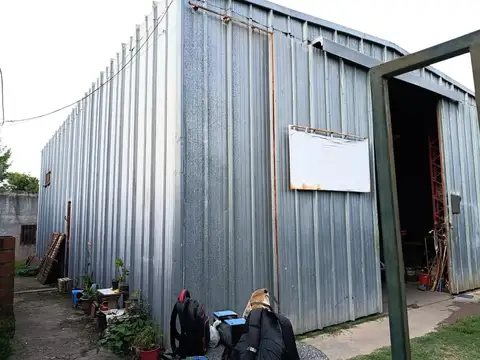 Galpón en alquiler – Bella Vista – 150 m² cubiertos con pati