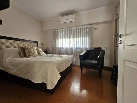 Depto Tipo Casa en Venta en Mataderos, USD 159.900