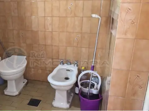 Casa 3 ambientes con 2 baños