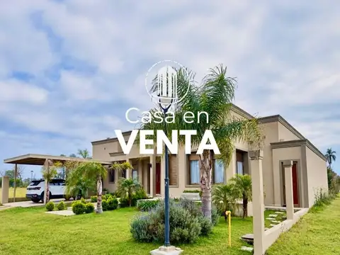 VENDO. Casa de categoría en Barrio Privado Village Termal. Concordia, ER.