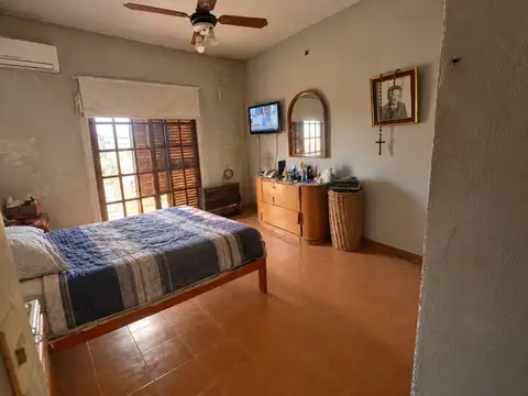 VENTA CASA CON GALPÓN CIUDADELA LOTE PROPIO