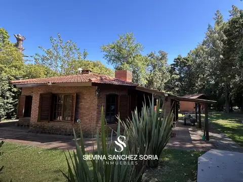 CASA EN VENTA 4 AMBIENTES EN BARRIO LOS QUINCHOS CLUB DE CAMPO