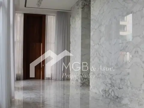 Departamento en Venta con 3 cocheras